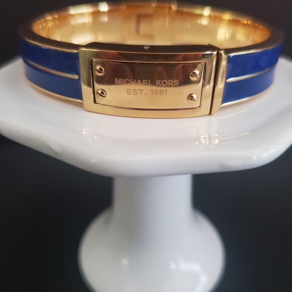 Michael Kors Logo Clasp Hinged Bangle Bracelet Blue Enamel and Gold Tone - Picture 6 of 6